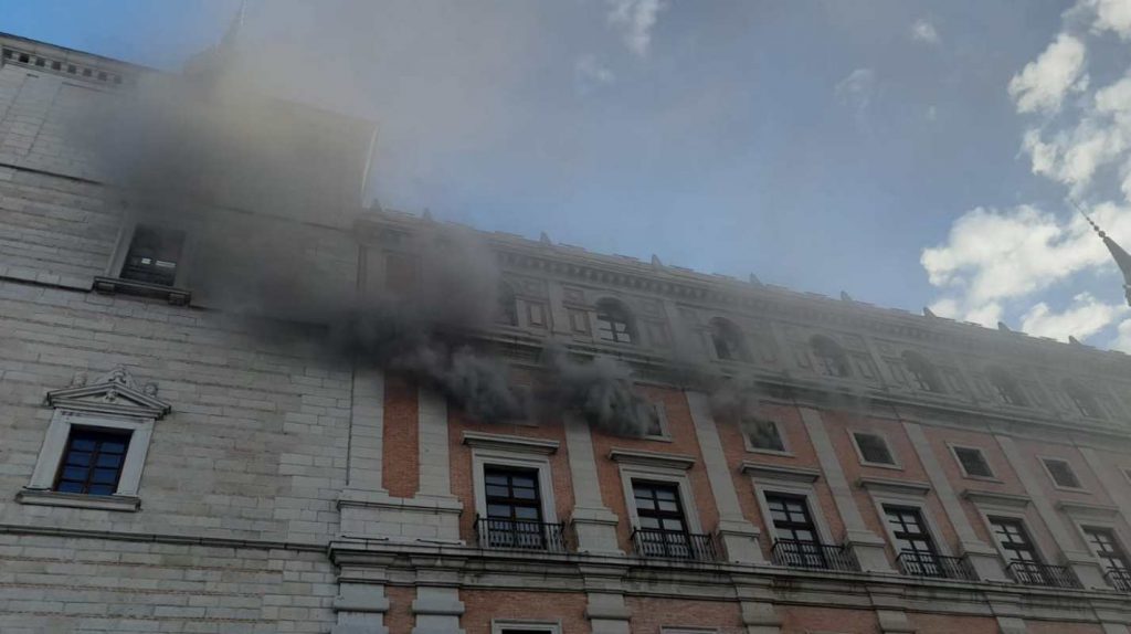 Incendio en el Alcázar de Toledo