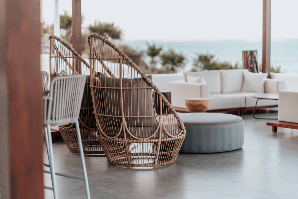 Aprende a preparar tu terraza para el buen tiempo con consejos prácticos y estilosos. Disfruta de espacios al aire libre acogedores y perfectos para relajarte.