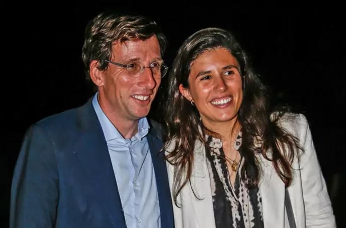 La familia real española asistirá a la boda del alcalde de Madrid José Luis Martínez-Almeida