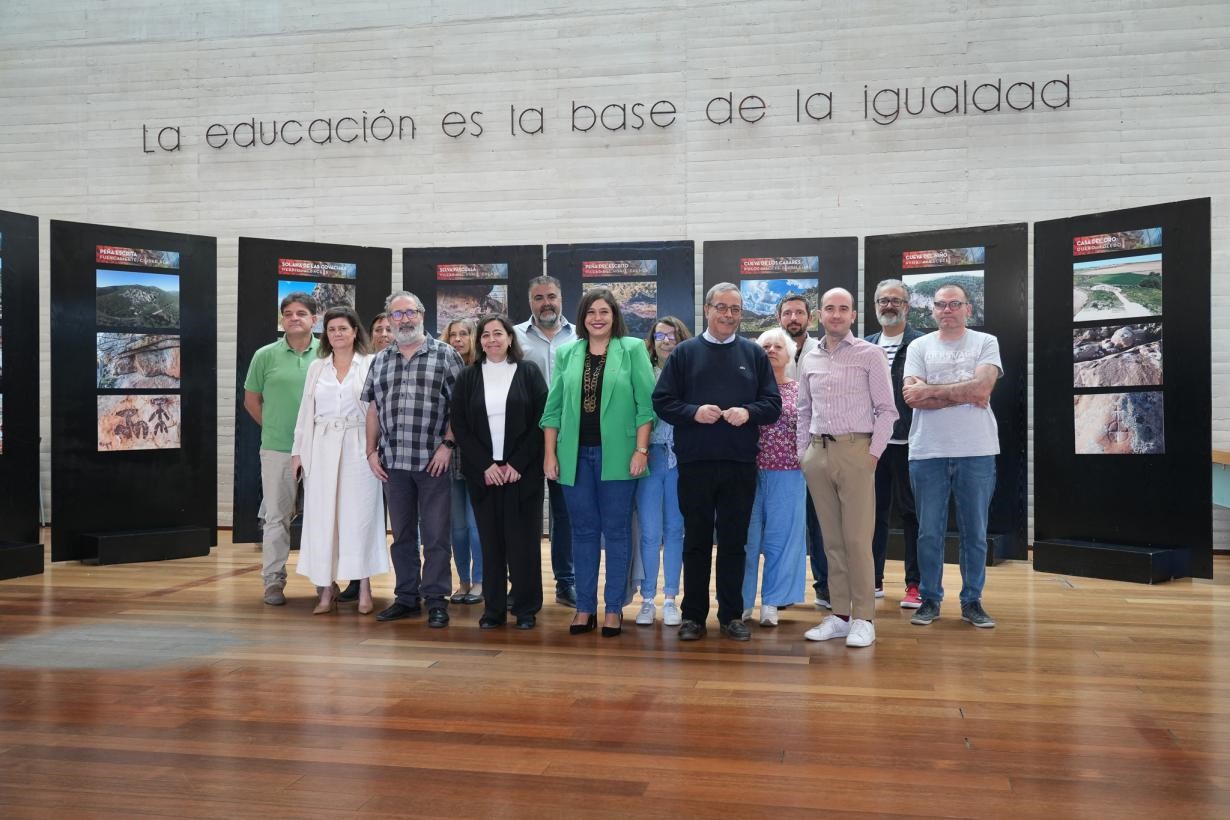 Inauguración de la muestra 'Arte Rupestre visitable en Castilla-La Mancha' en Toledo