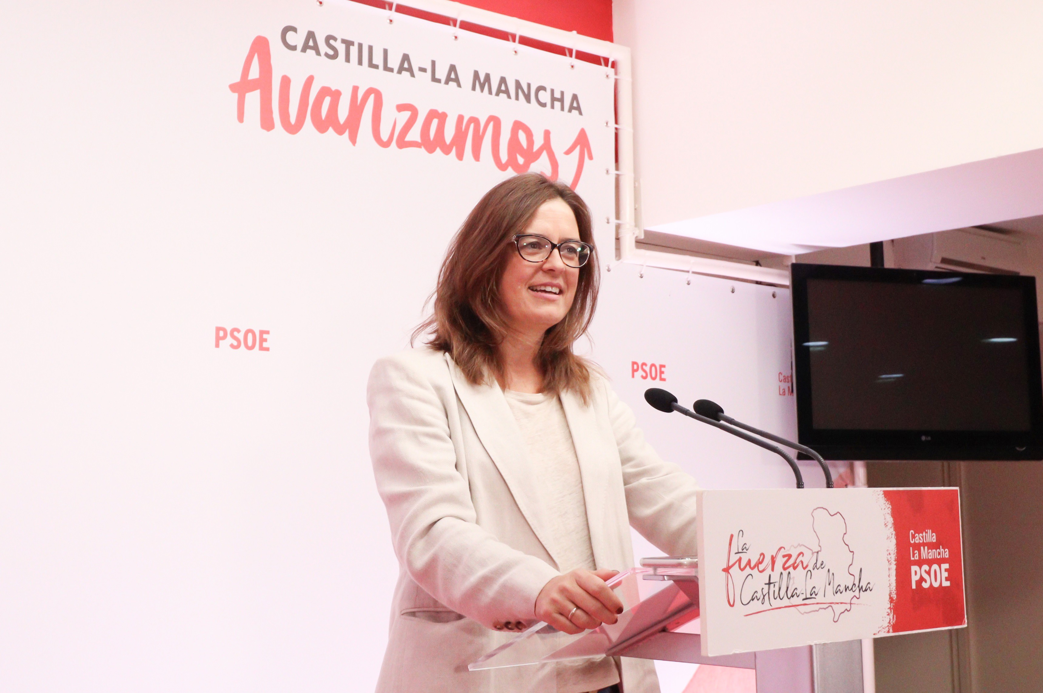 La vicesecretaria del PSOE de Toledo y diputada nacional, Esther Padilla, en rueda de prensa.