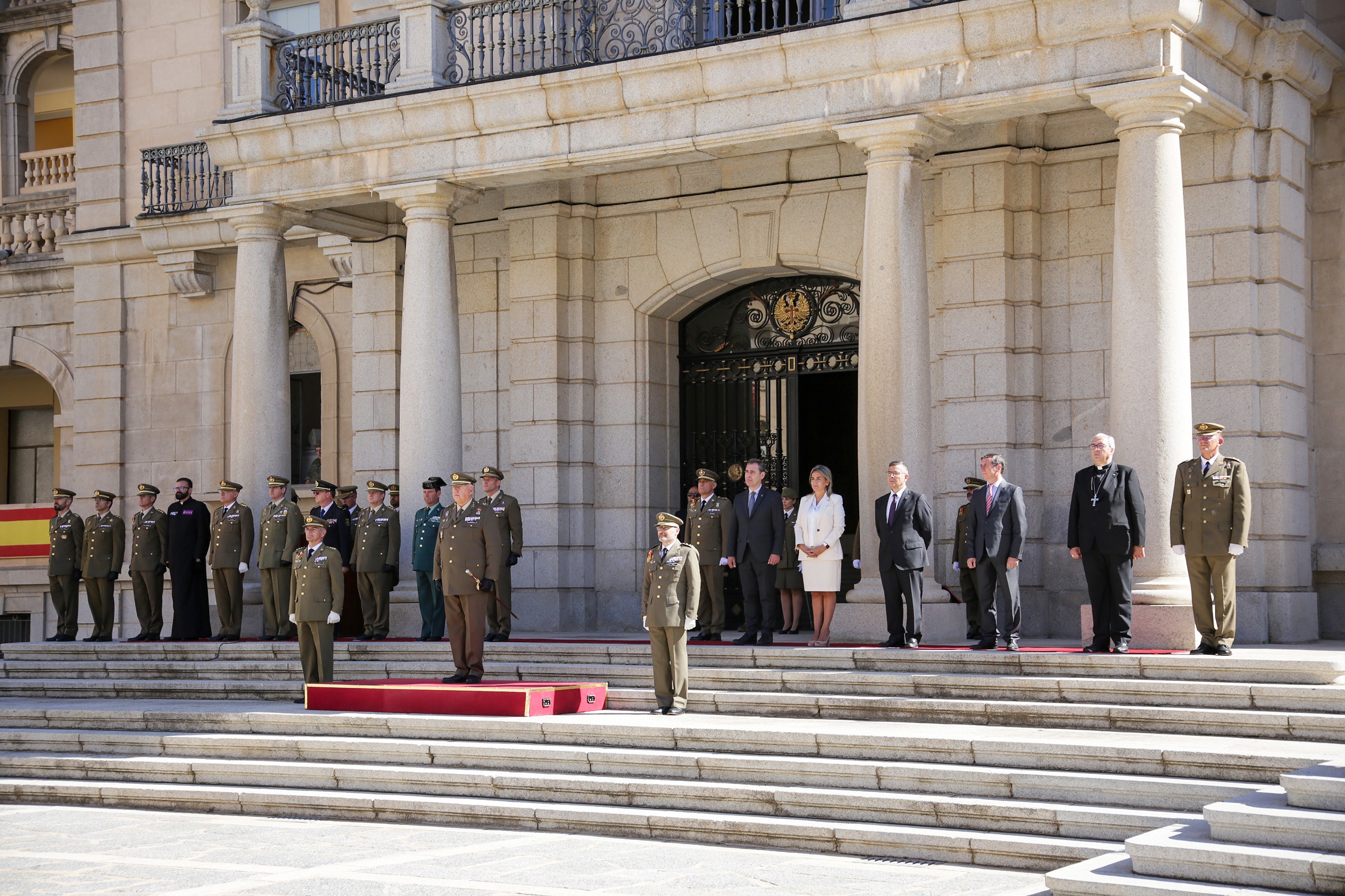 El coronel Álvaro Díaz aboga por dar más visibilidad a las Fuerzas Armadas