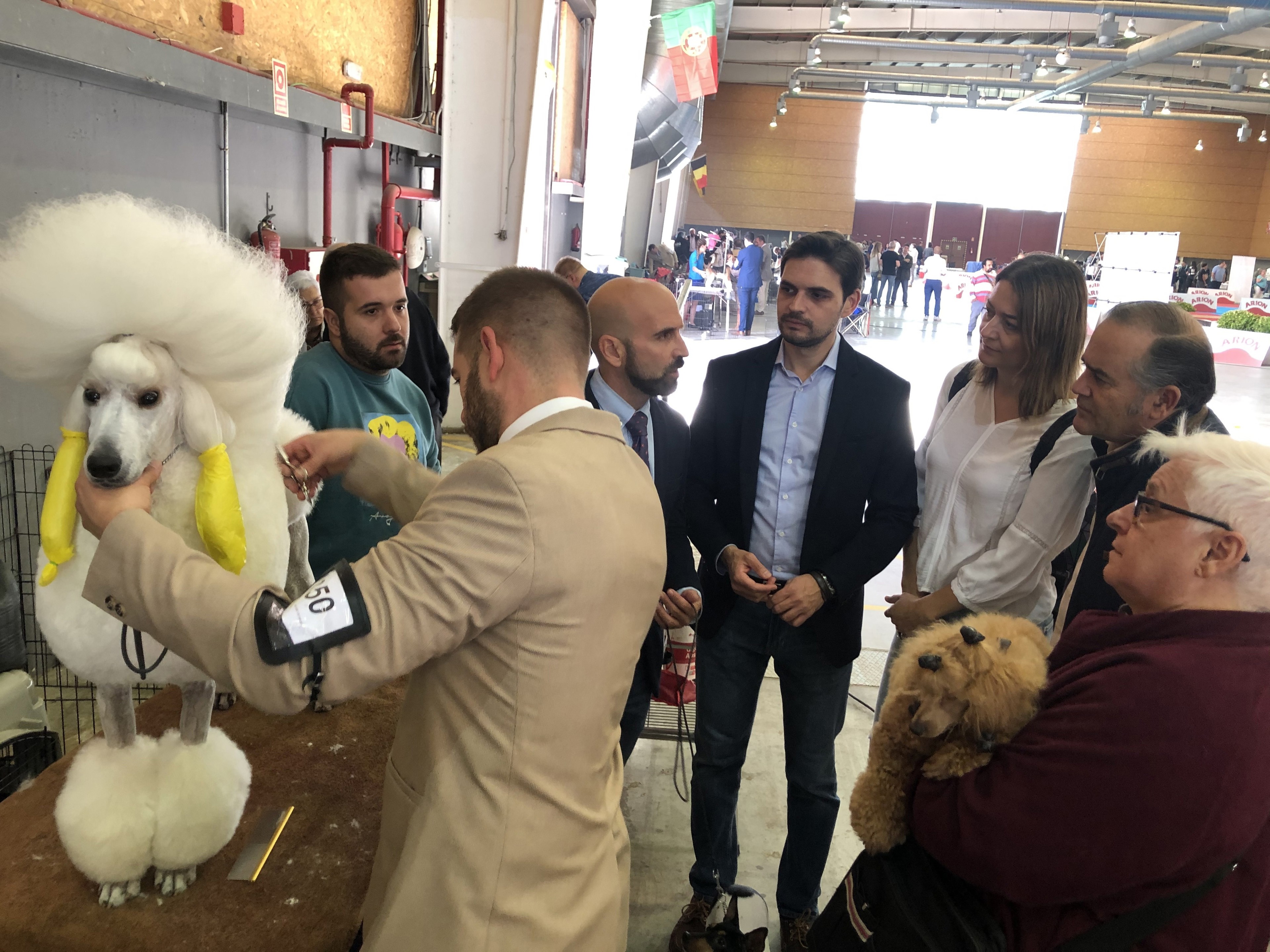 Responsables del PP de Talavera visitan la Exposición Canina.