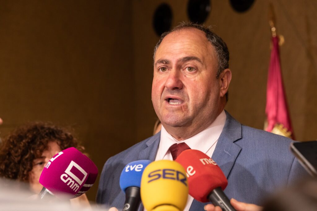 El consejero de agricultura de C-LM reivindica el liderazgo de la región en el cultivo de pistacho
