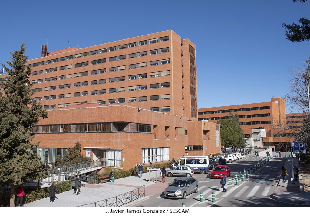 Herido un trabajador tras caer de dos metros desde el tejado de una vivienda en Azuqueca (Guadalajara)