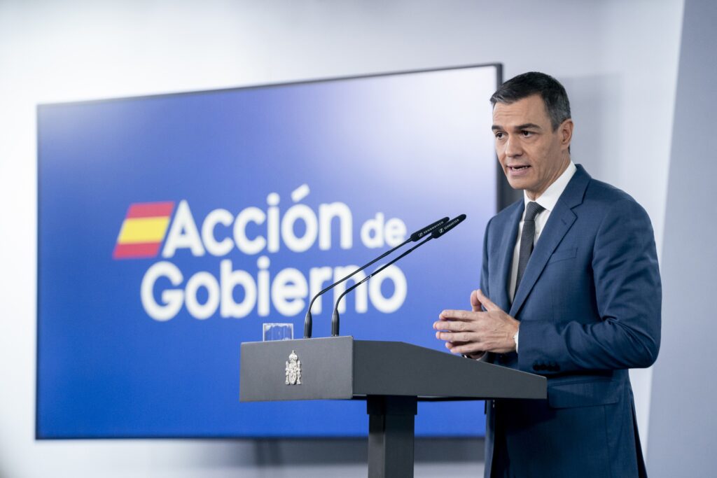Sánchez defiende que sea la Generalitat valenciana quien gestione por eficacia, respeto y responsabilidad