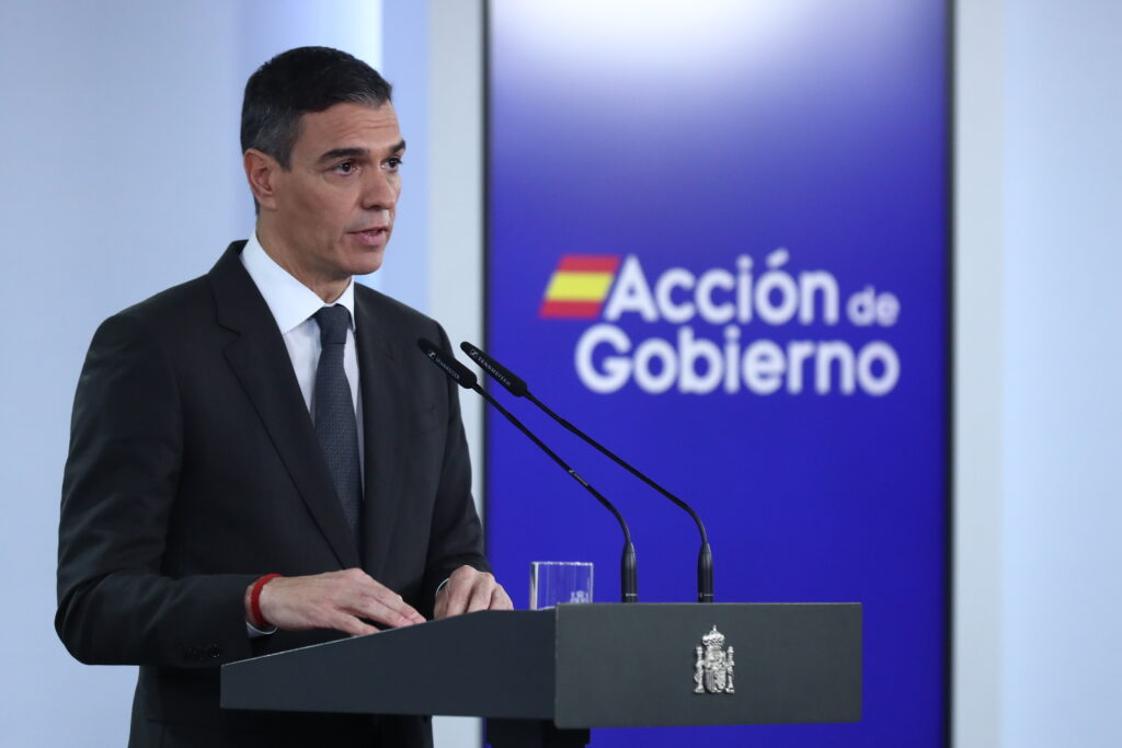 Sánchez afirma que las ayudas por la DANA impactarán en el déficit y ve los PGE «más necesarios» que antes