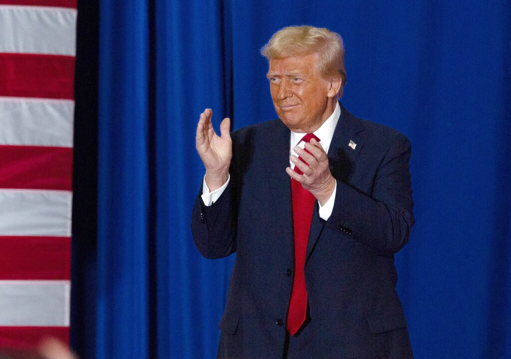 Trump, tras la apertura de colegios electorales: «Este será el día más importante en la historia de EEUU»