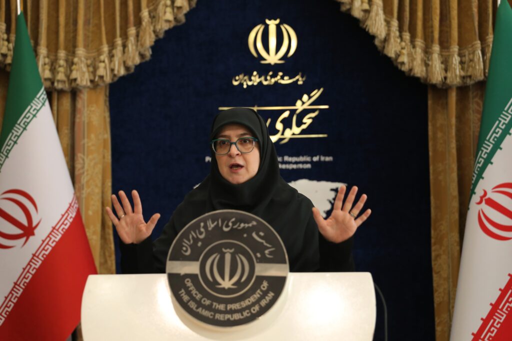 Irán confirma «conversaciones diplomáticas» de cara a la reapertura de su Embajada en Siria