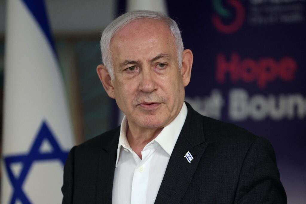 Netanyahu dice que uno de los cuerpos entregados no es el de una rehén y subraya que Hamás «pagará el precio»