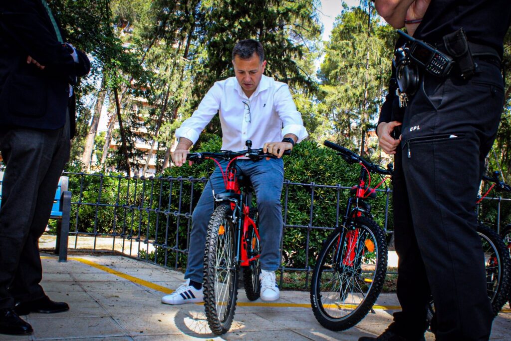 El Parque Infantil de Tráfico de Albacete contará con 35 nuevos cascos gracias a la empresa de bicicletas Specialized